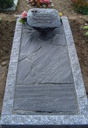 tombe-granit-2-2.jpg